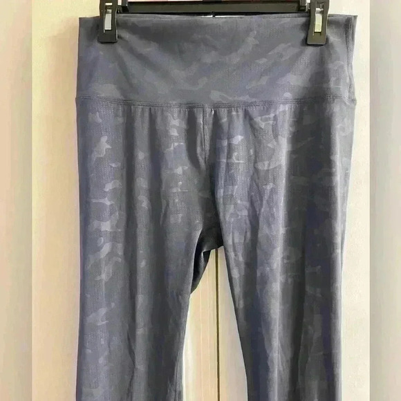 ZYIA active grey battleship camo high rise‎ leggings Sz 14/16. NWT - Picture 2 of 5